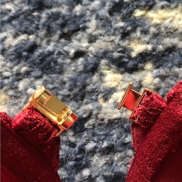 Red lace bra, underwire and push-up - Picture 2 of 4